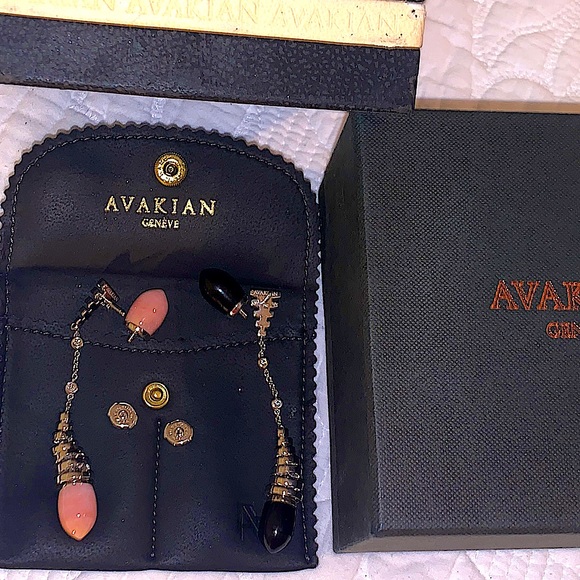 Xtra pics 18K Avakian Pink Opal & Onyx Earrings - Picture 3 of 16